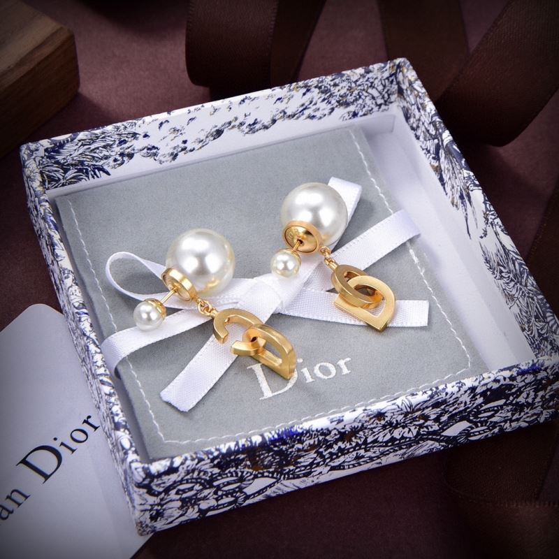 Christian Dior Earrings - Click Image to Close